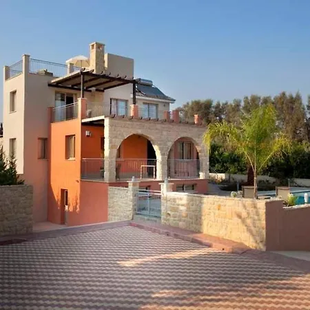 Villa Saraliana Sandy Beach Villas - Heated Pool - Jacuzzi - Private Beach Area Polis Room photo